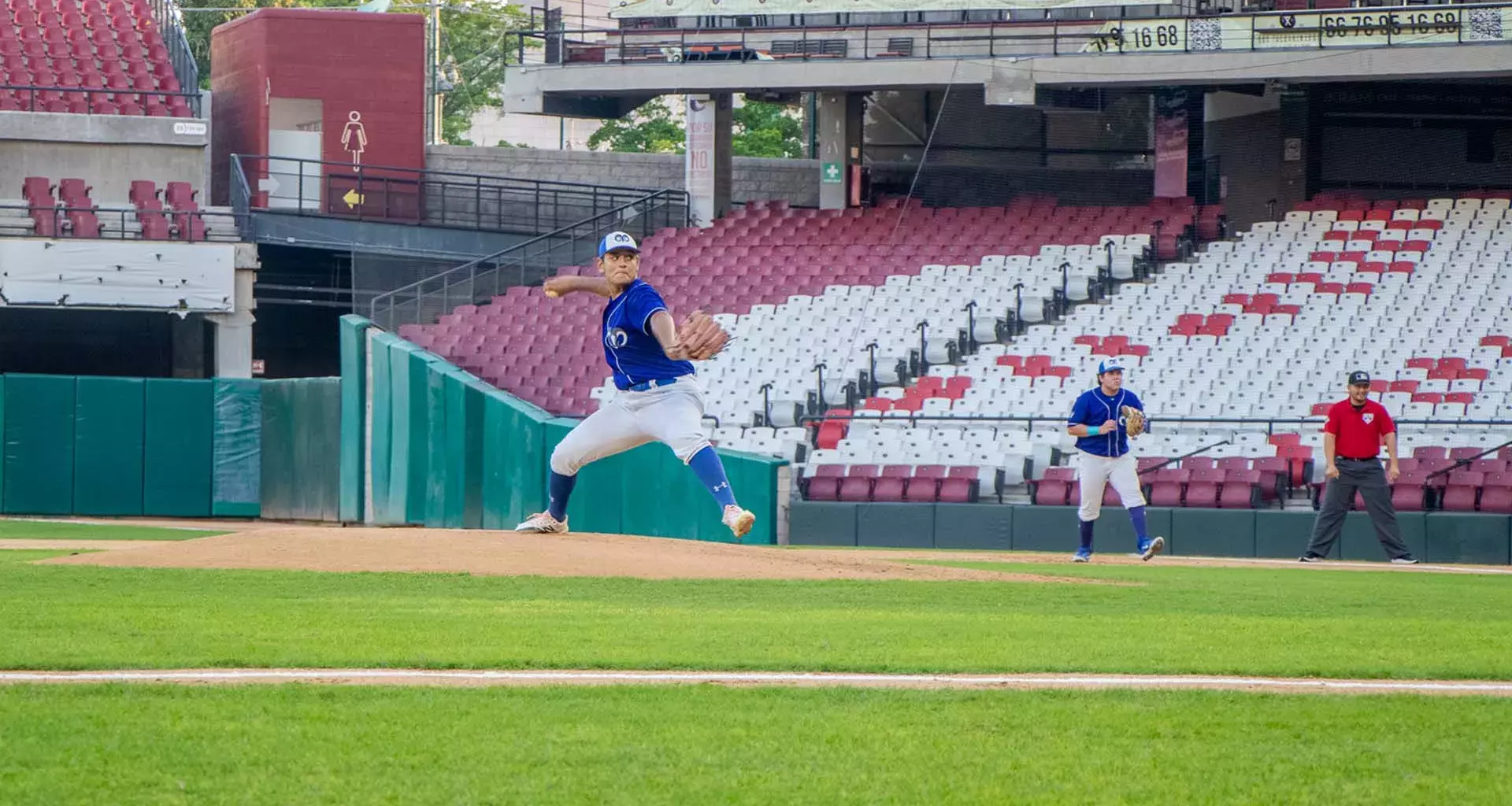 Daniel Higuera EXATEC que jugo con equipo profesional tomateros