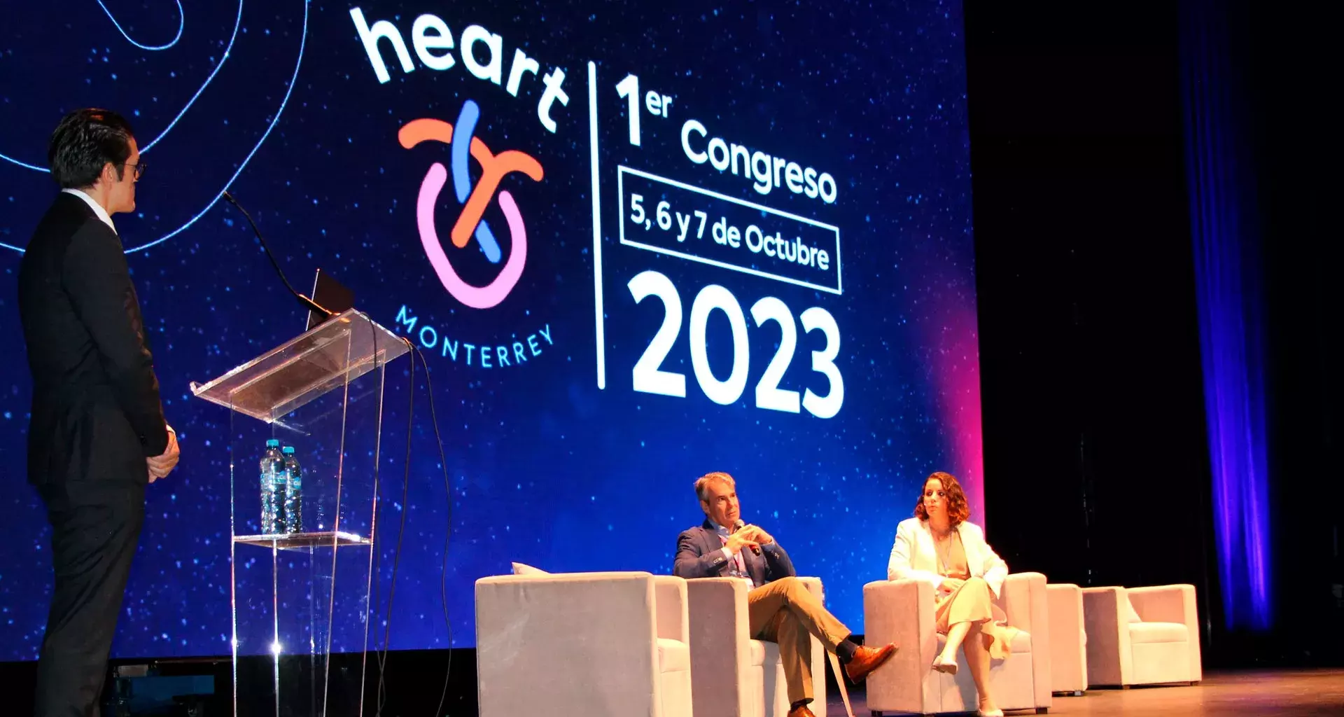 Especialistas de TecSalud participaron en el primer Congreso Heart Monterrey, para compartir experiencias.