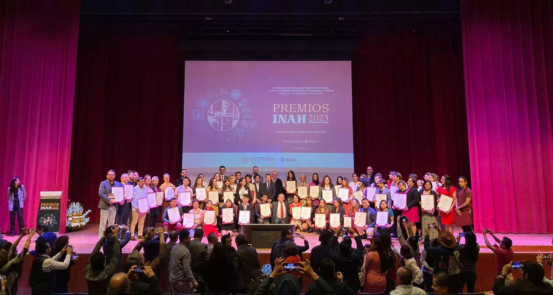 Clausura de la ceremonia de premiación 