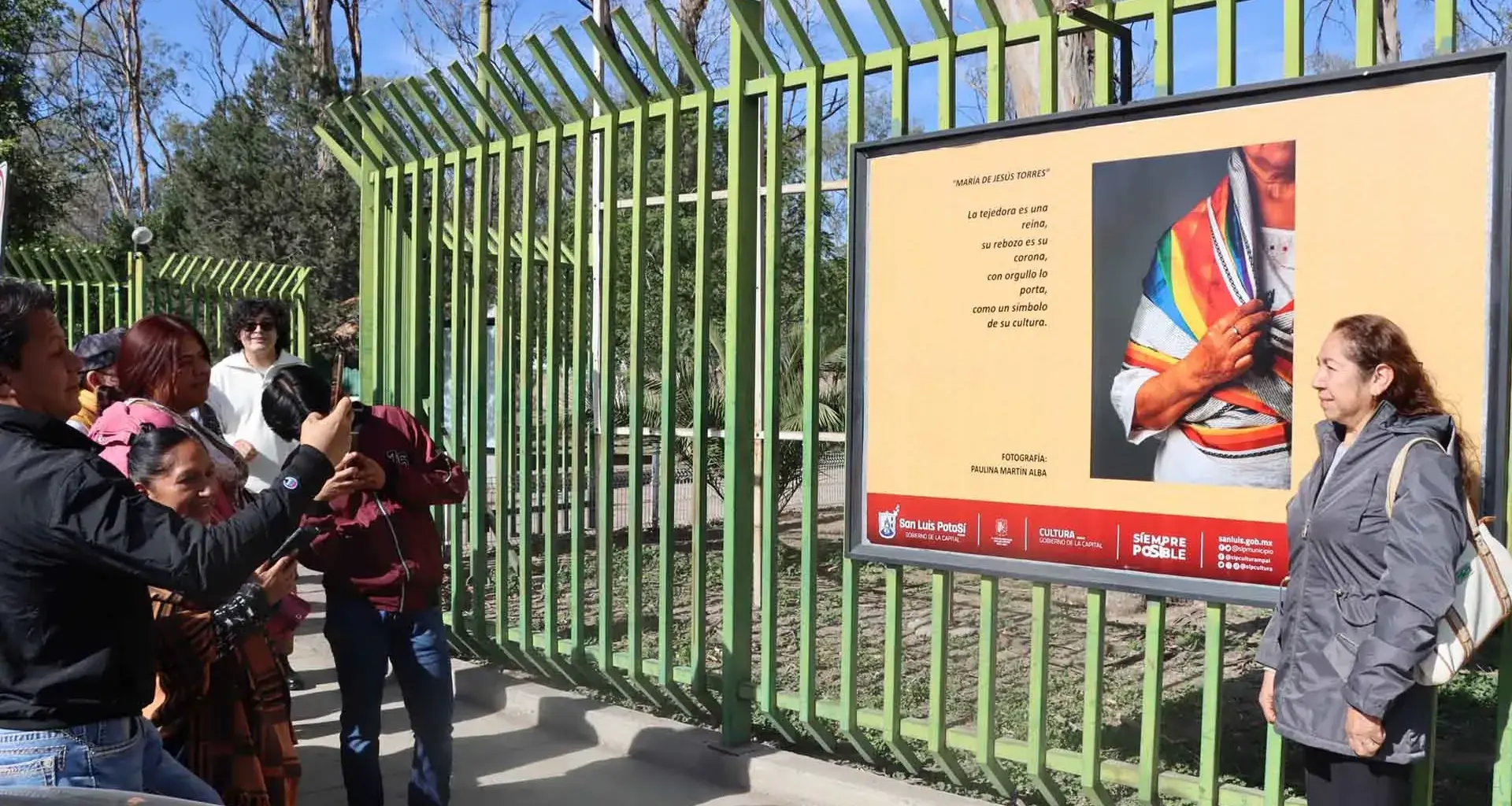 Alumnos del Tec expusieron el trabajo de artesanos potosinos en dos lugares de la capital de SLP