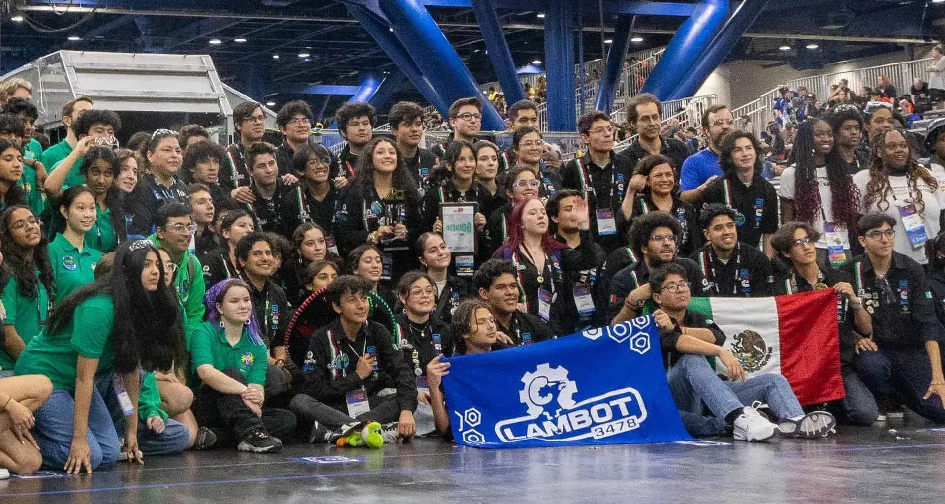 ¡Hazaña! Equipo mexicano, finalista en mundial de robótica FIRST 2024