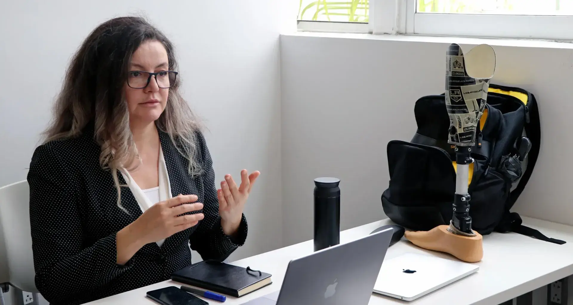 Estudiantes de Diseño del Tec de monterrey campus Qro elaboran proyecto de prótesis en colaboración con la UNAM. 