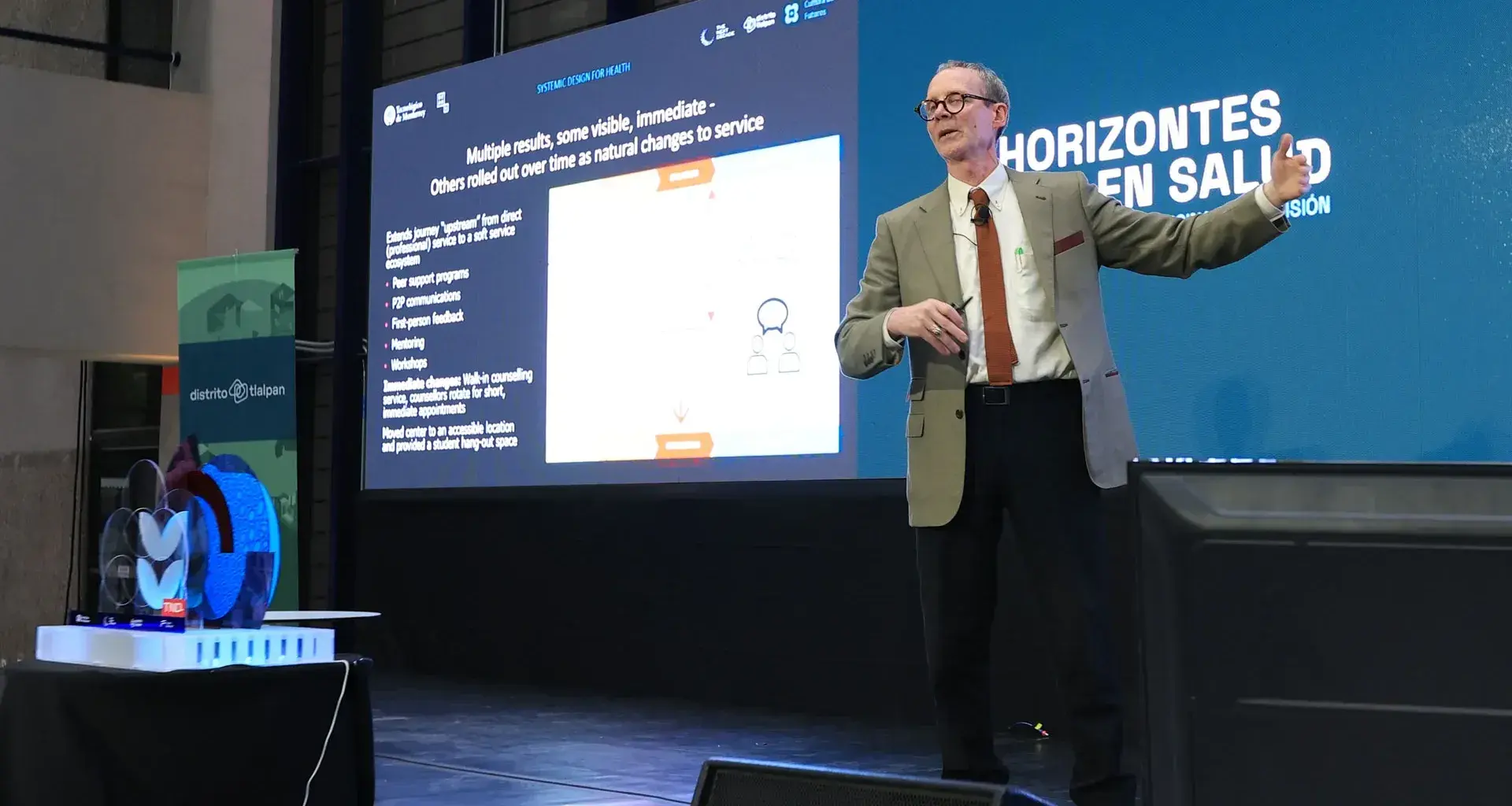 Presentan en foro avances contra envejecimiento y de salud