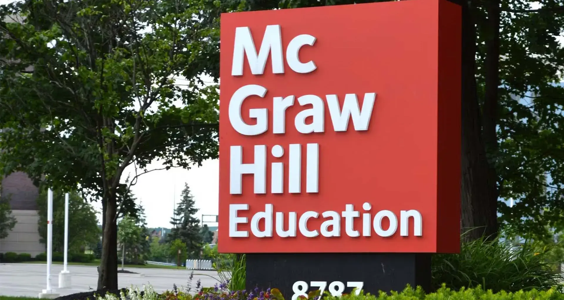 Premian a profesor de PrepaTec por su impacto en educación digital