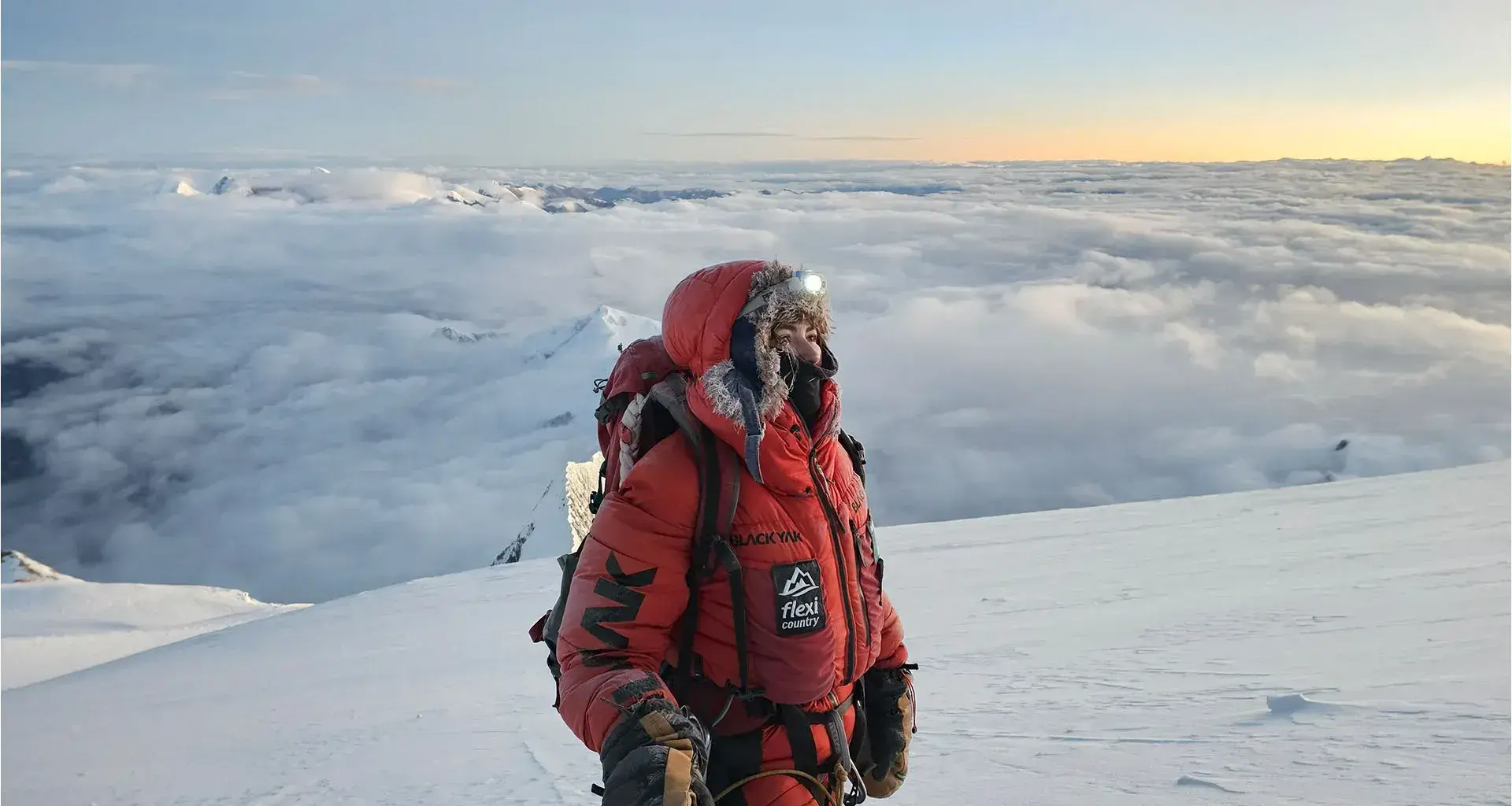 Viridiana practicando el alpinismo