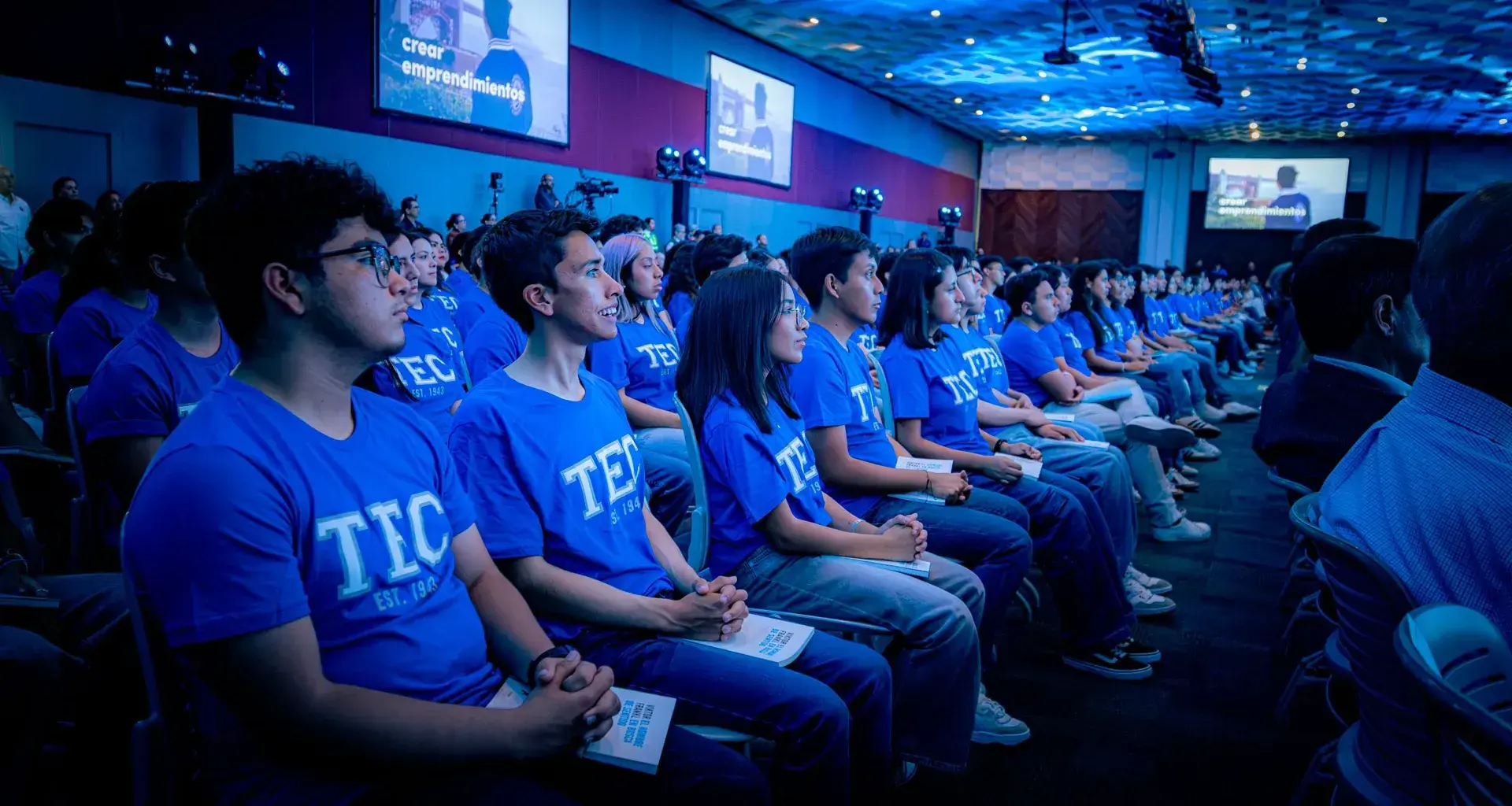 Tec welcomes 12th class of its full scholarship program