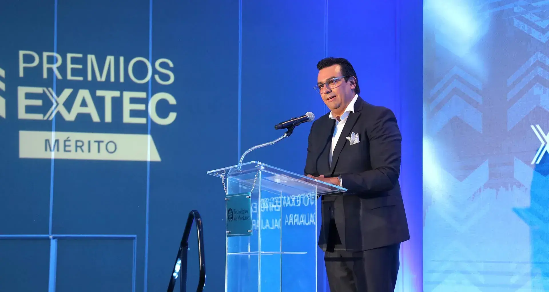 Premio Mérito EXATEC 2025 para Raúl Revuelta, del Tec Guadalajara.