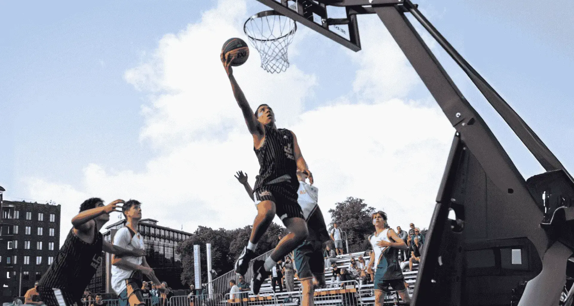 Carlos representando México en los International Children 's Games