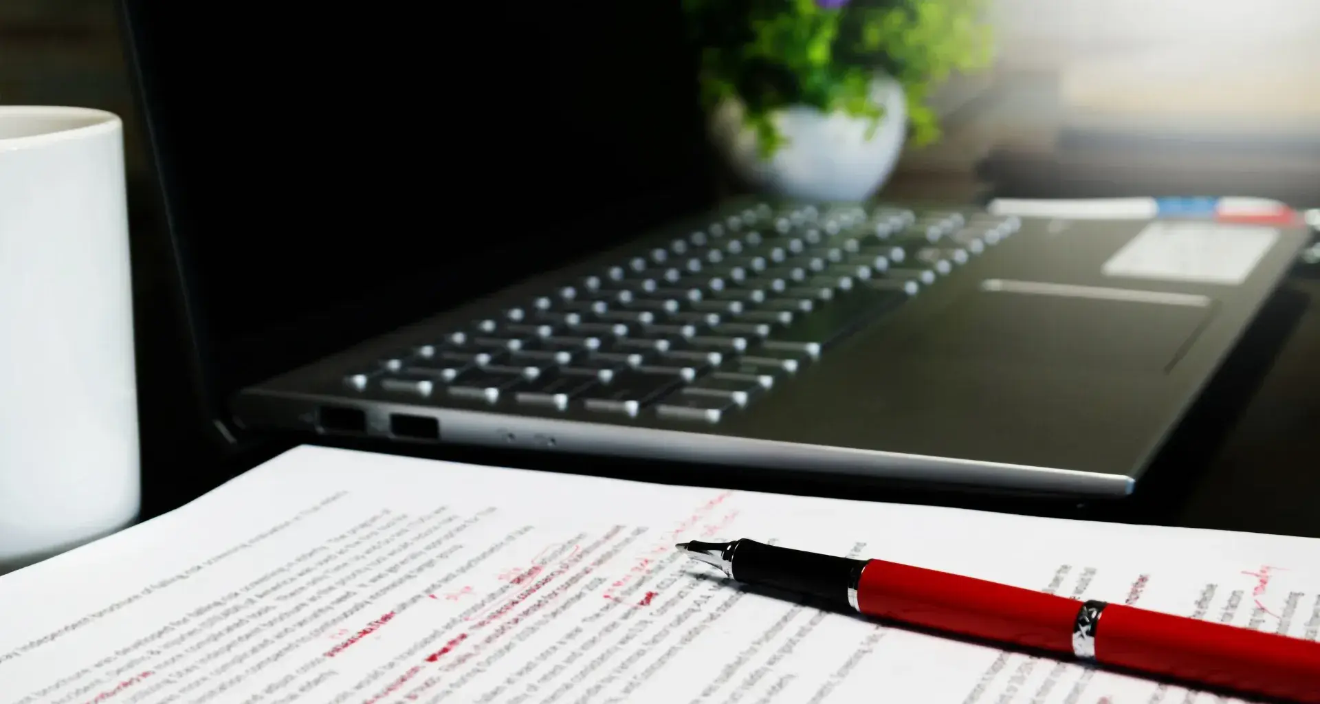 Computadora, con escrito