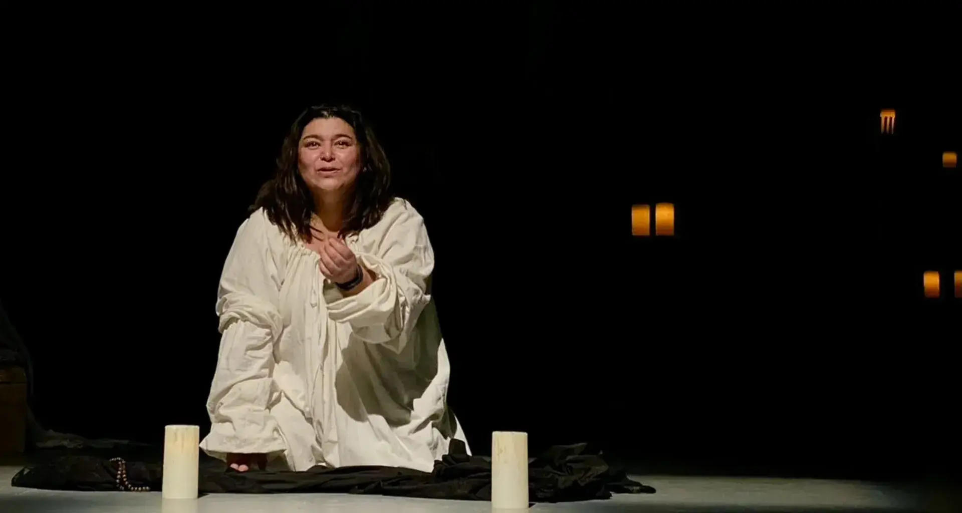 Lillián Viveros, directora del grupo de teatro del Tec campus Chihuahua, participó en la Academia Internacional de Teatro de Verano de la UNESCO 2026