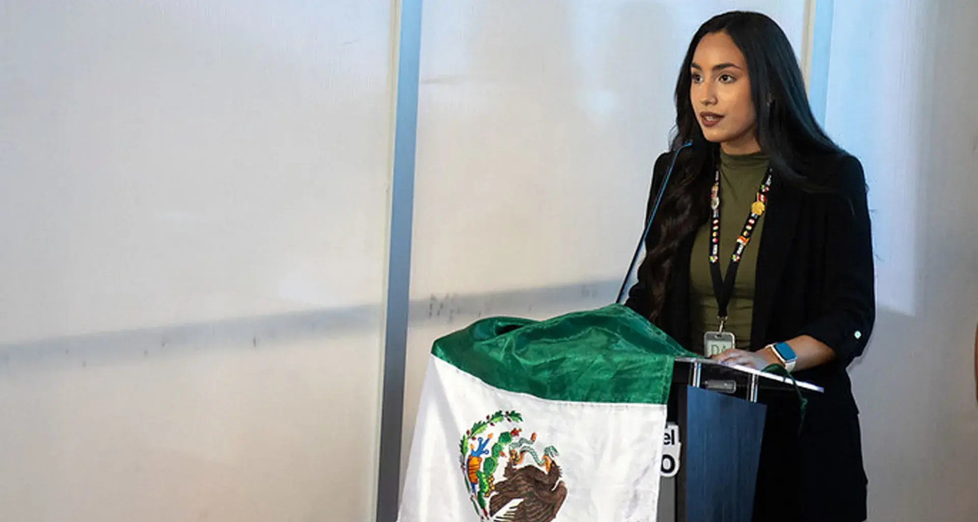 danae en conferencia en Chile