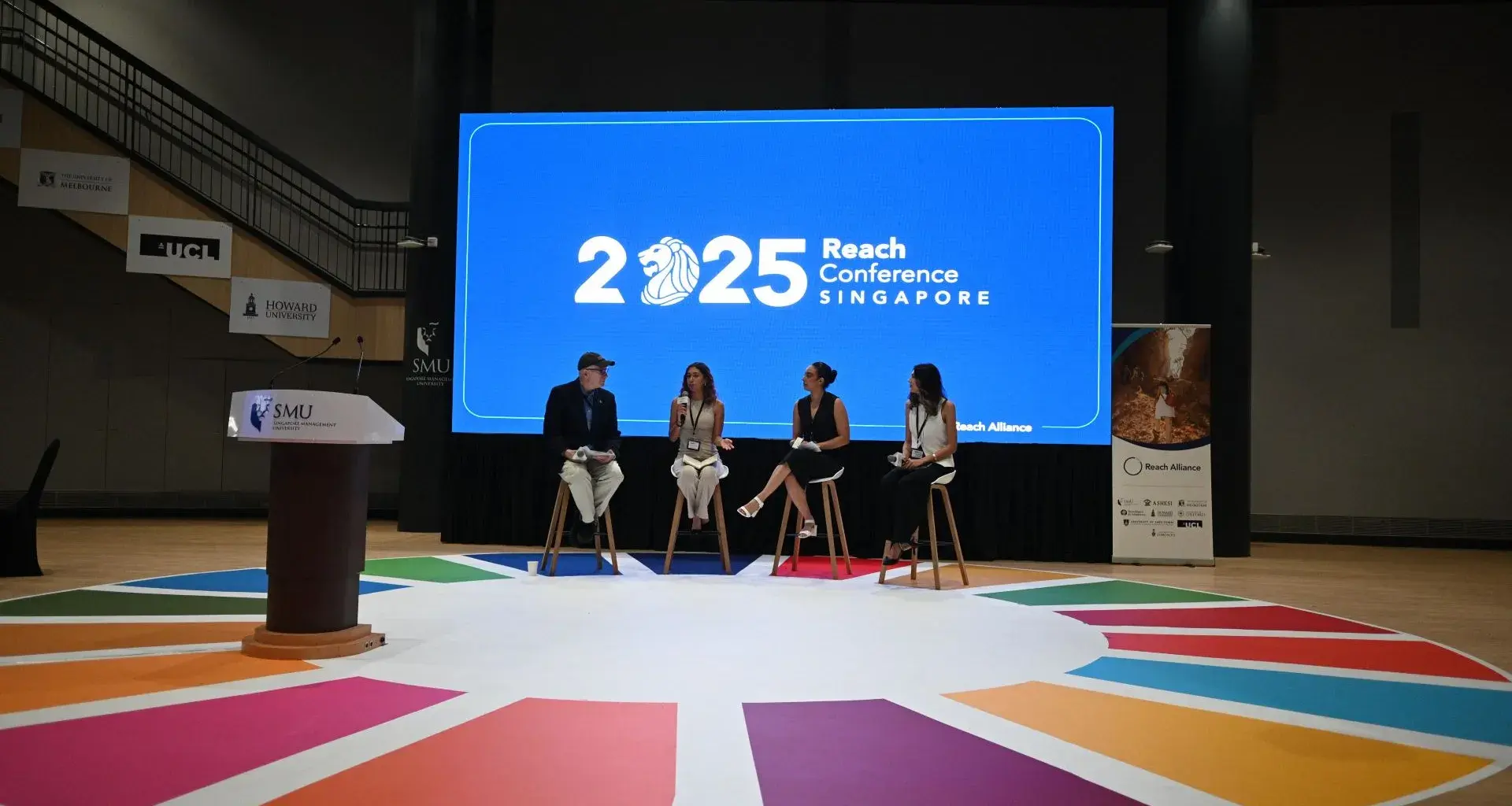 Mexican wins hackathon in Singapore with financial research