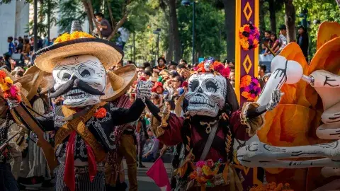 Celebran la vida recordando la muerte (Opinión experta)