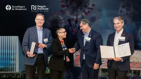 Health innovation: Tec and Ragon Institute (MGH, MIT, and Harvard)