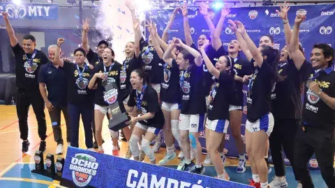 Borregos Mty de basquetbol femenil logra ¡tricampeonato colegial!
