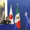El maestro Shigeru en su conferencia magistral en Campus Querétaro