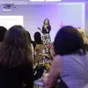 mujeres en la gala de medicina