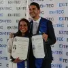 Alumnos del Tec se gradúan.