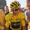 mexicano-ayuda-a-egan-bernal-en-tour-de-francia