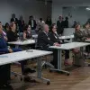 Salvador Alva con legisladores