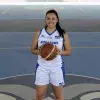 Andrea en las canchas de basquetbol