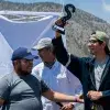 Equipo ganador recibiendo su trofeo