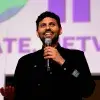 Jaye Shetty compartió en su conferencia magistral algunos consejos para emprendedores