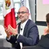 Miguel Treviño, alcalde del municipio San Pedro Garza García charlando con alumnos de campus Monterrey en Foro Actúa