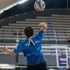 Estudiante atleta de voleibol de campus Laguna en los Intercampus