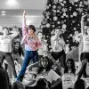 Estudiantes del Tec de Monterrey presentaron en un centro comercial en Torreón una muestra del musical Grease