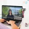 El video ganador en pantalla