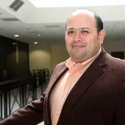 El profesor Salvador Leetoy realiza su estancia en la universidad estadounidense desde agosto 2017 y hasta Mayo 2018.