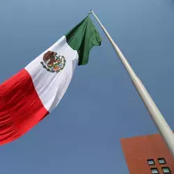 Bandera en Campus Santa Fe