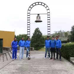 Equipo de fútbol del Tecnológico de San Luis Potosí toca la Campana de la Victoria, tras coronarse como campeones de la Liga Universitaria Tangamanga