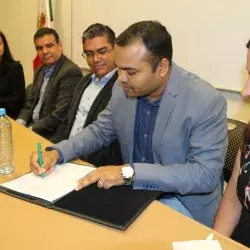 Firma de convenio Tata y Tec de Monterrey