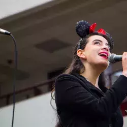 Uniendo a la comunidad con canciones de Disney