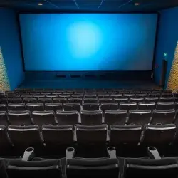 Cine butacas sala proyeccion