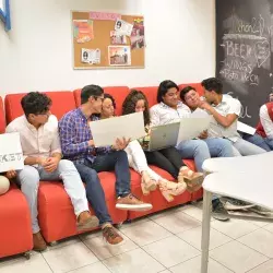 Alumnos crearon su propia empresa 