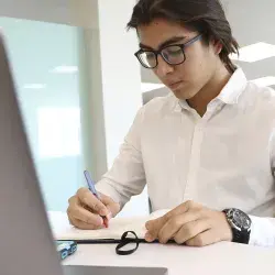 Estudio, deporte y huevos motuleños