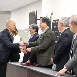 Reconocen su liderazgo y espíritu de servicio