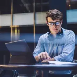 El modelo de trabajo asincrónico un éxito sin importar horarios o distancia