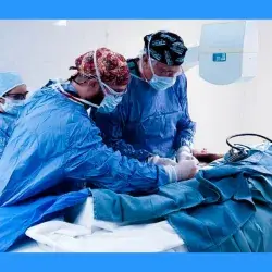Médico EXATEC con vocación es voluntario en la Sierra Tarahumara