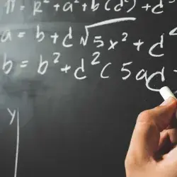 Alumna de PrepaTec gana plata en Olimpiada Mexicana de Matemáticas