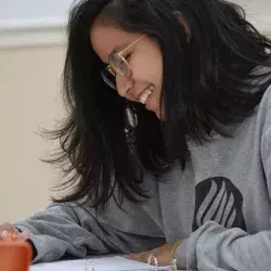 mariana, estudiante de mercadotecnia y comunicación en campus morelia