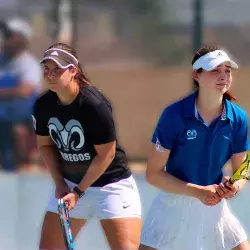 ¡Dúo dinámico! Gana Borregos Mty de tenis oro en dobles femenil