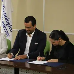 Tec Guadalajara firmó convenio para impulsar labor social con GAP, Grupo Aeroportuario del Paciífico. 