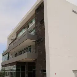 Fachada del Centro de Desarrollo de la Industria Automotriz de México