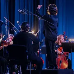 Orquesta Sinfónica de la UAT tocando The Beatles.