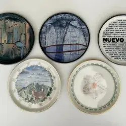 La colección de vajilla de platos incluye el diseño de características regionales de Nuevo León.  