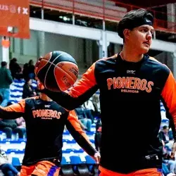 ¡En 2 equipos! Exatleta Tec firma con equipo de básquet profesional